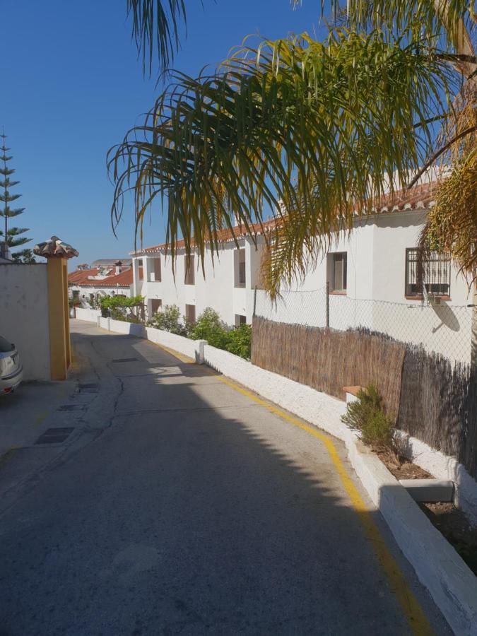 Mateo Apartamentos Nerja Bagian luar foto